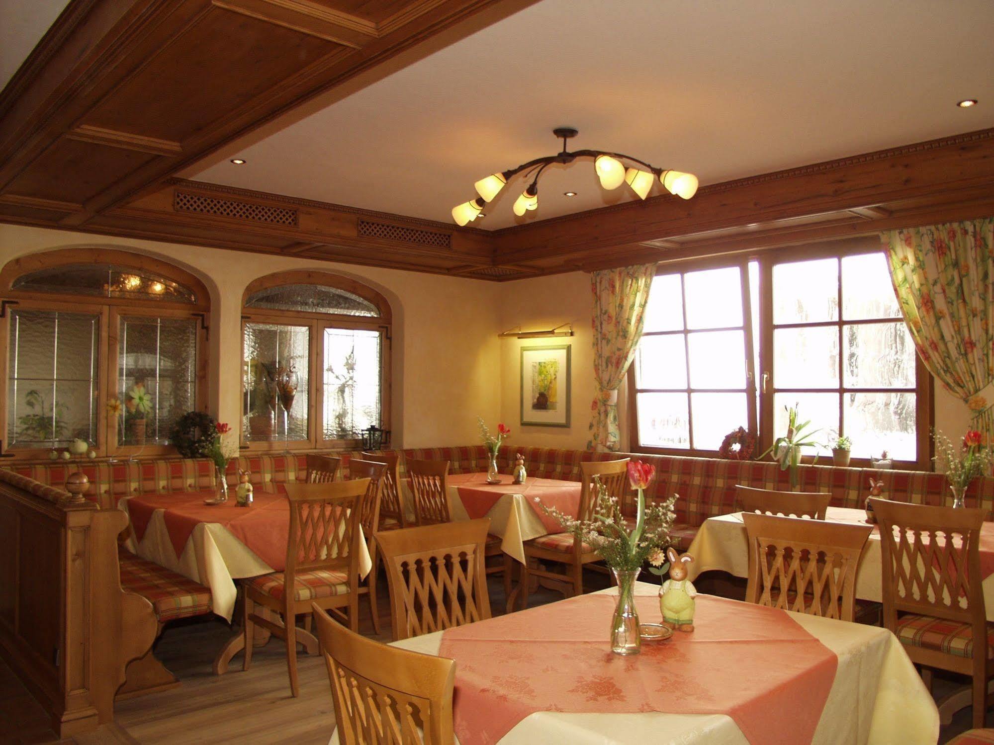 Landgasthof Goldene Rose Grub am Forst Extérieur photo
