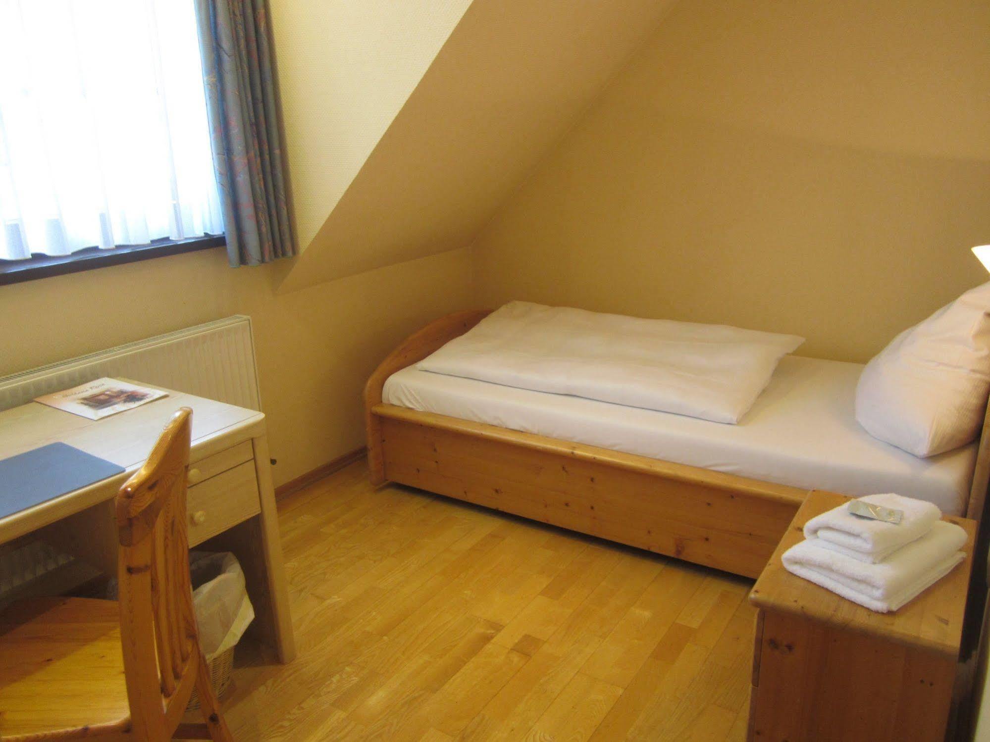 Landgasthof Goldene Rose Grub am Forst Extérieur photo