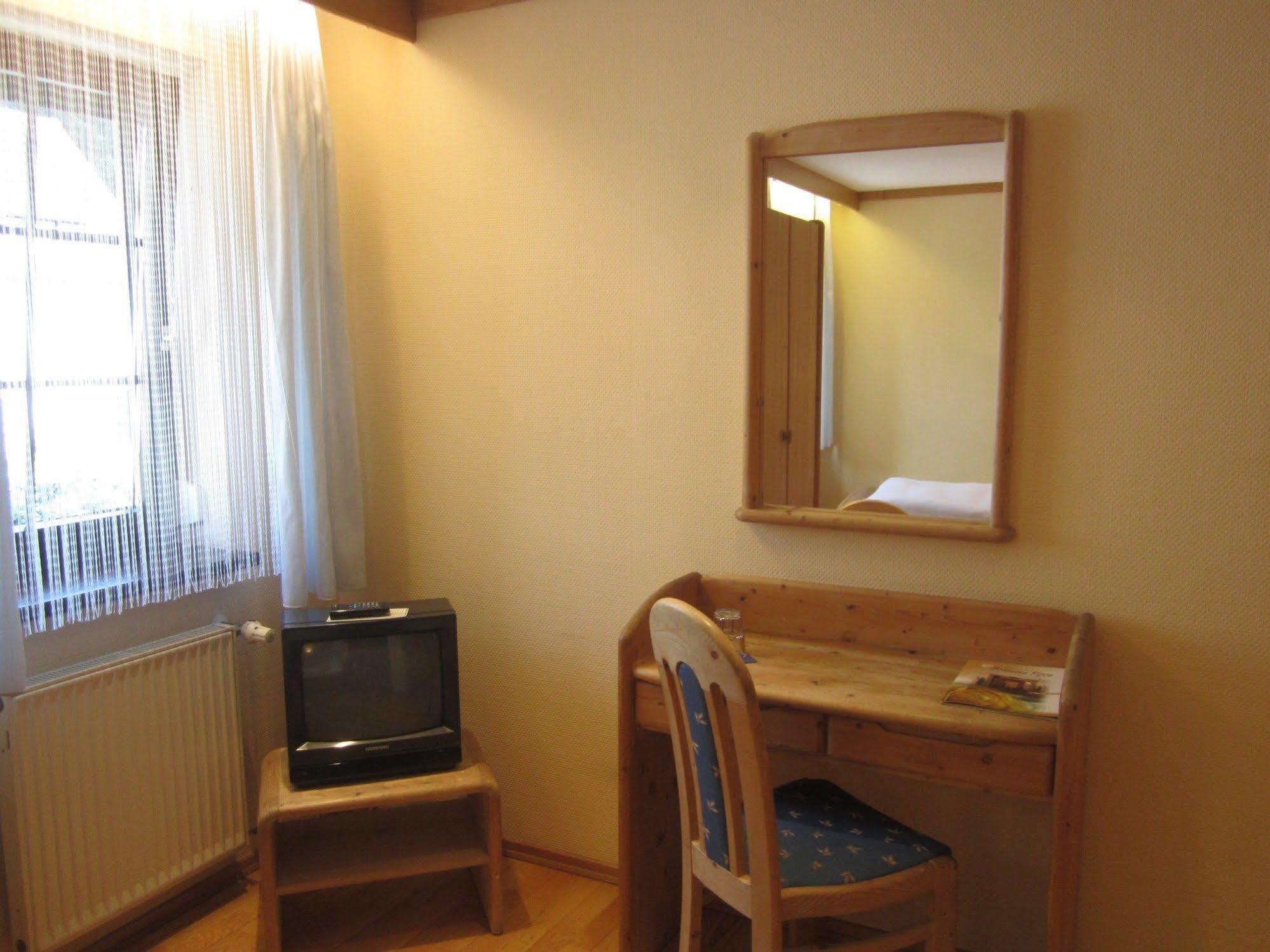 Landgasthof Goldene Rose Grub am Forst Extérieur photo